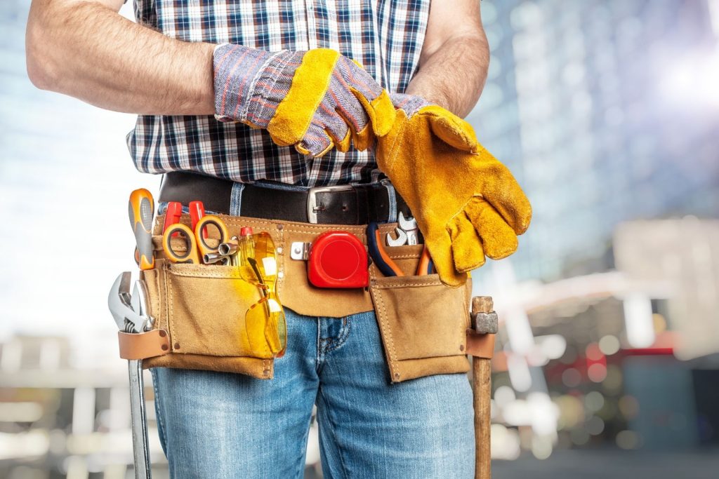 What To Look For When Choosing A Handyman In Tampa